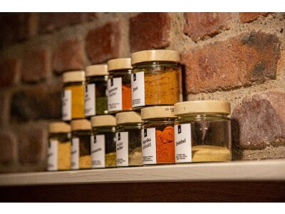 Etichette autoadesive