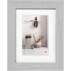 Marco de madera Walther HOME 13x18 cm gris claro con passepartout 9x13 cm