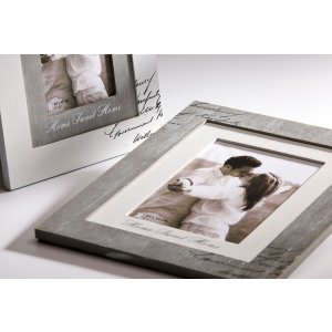 Marcos de madera Love 10x15 cm y 13x18 cm