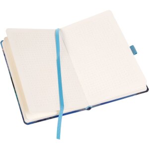 Cuaderno en blanco En las montañas de la carretera