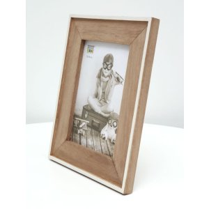 S67TX1 Marco estrecho en blanco con passepartout de madera