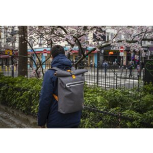 Exacompta mochila impermeable Exactive Young 33x49x14cm gris tormenta