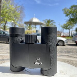 Prismáticos Noblex NF 8x25 Inception negro