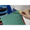 Organizador de cartón Manila 400g grapado con 7 compartimentos y banda elástica, para formato DIN A4 colores surtidos